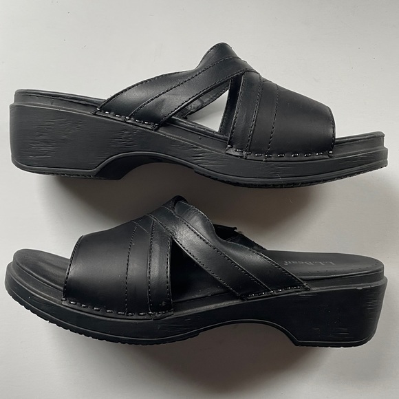 LL Bean women’s black leather sandals Sz 8 - Picture 3 of 5